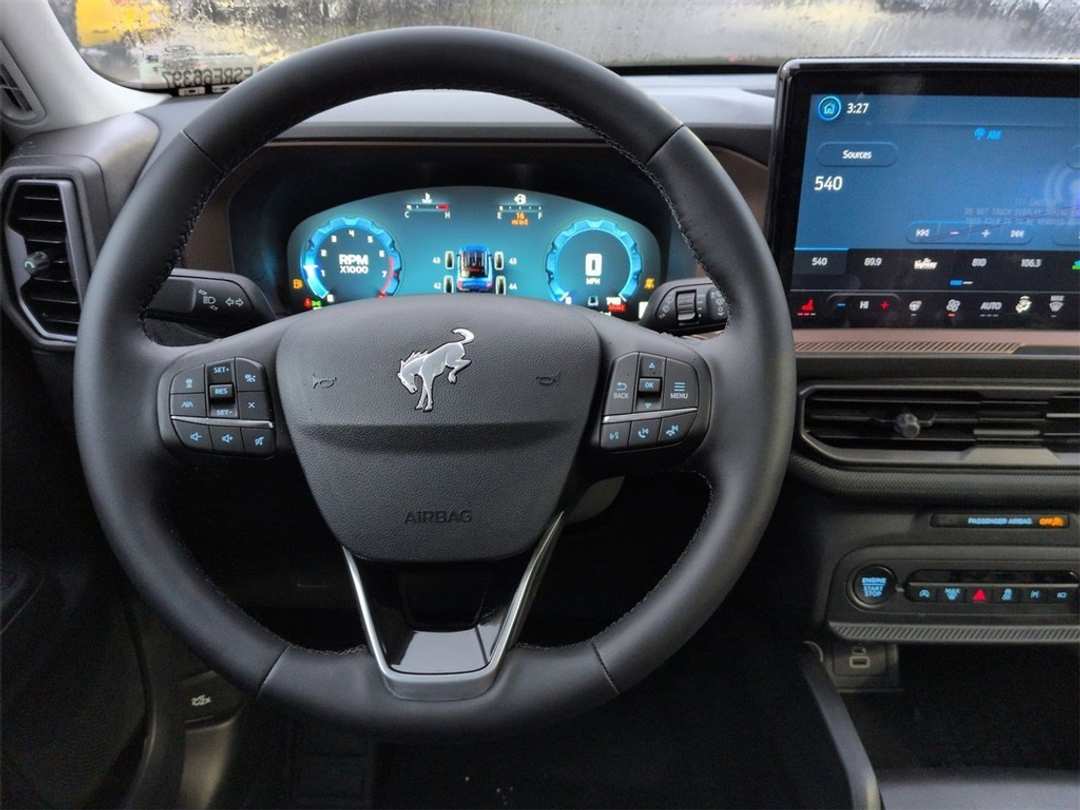 2025 Ford Bronco Sport Outer Banks - Image 14