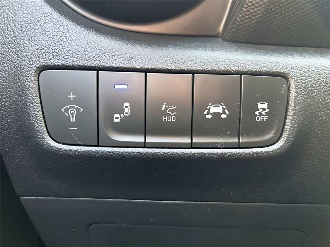 2020 Hyundai Kona Ultimate - Image 18