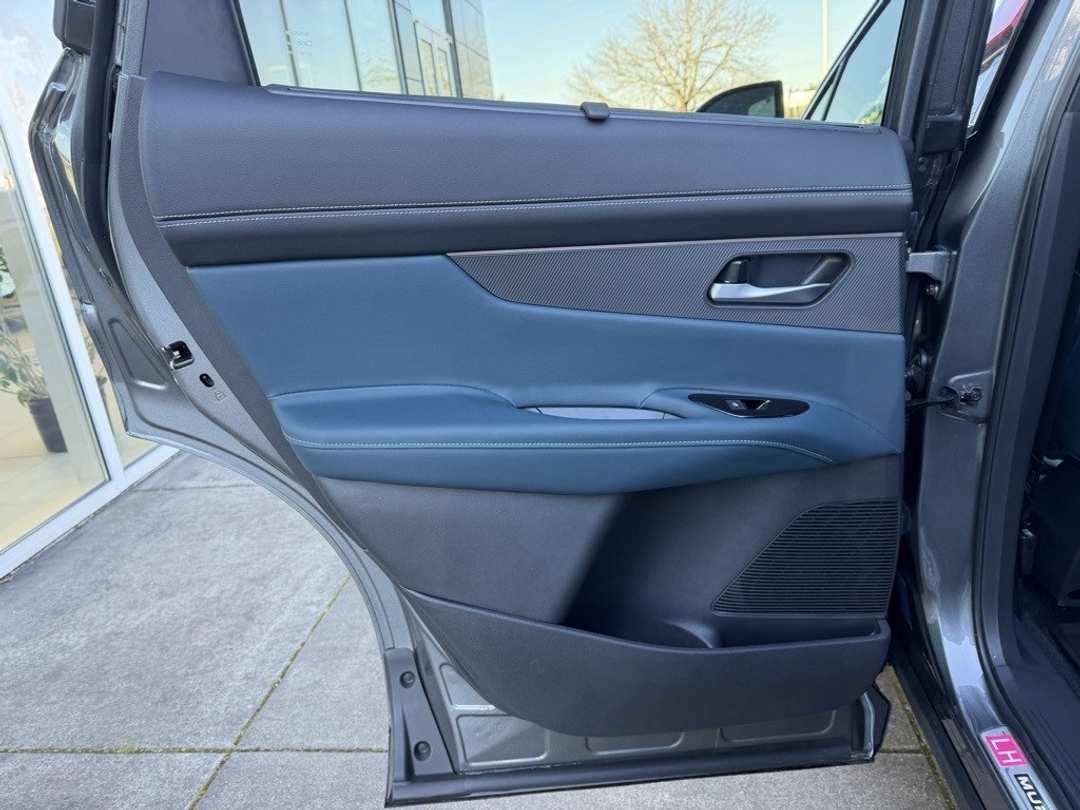 2026 Nissan Murano Platinum - Image 30