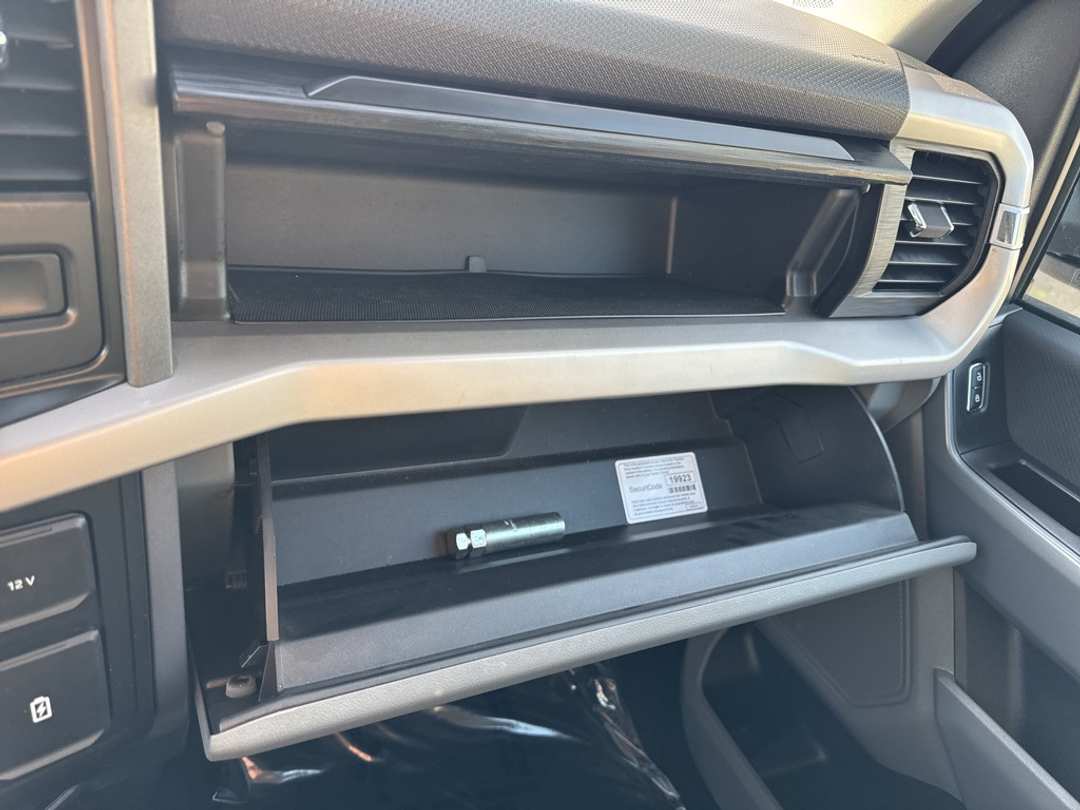 2023 Ford F-150 XLT - Image 29