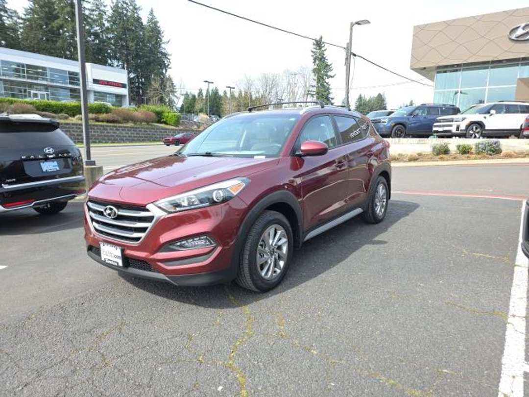 2017 Hyundai Tucson SE - Image 3