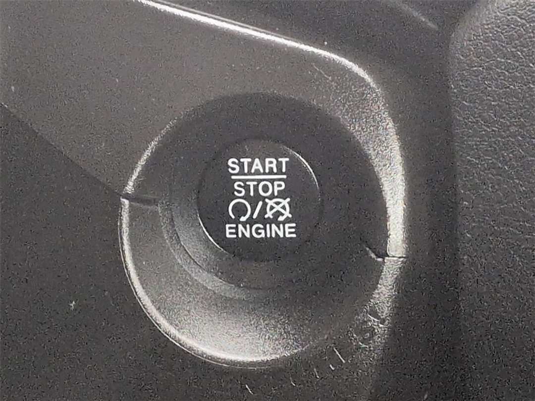 2020 Jeep Renegade Sport - Image 16