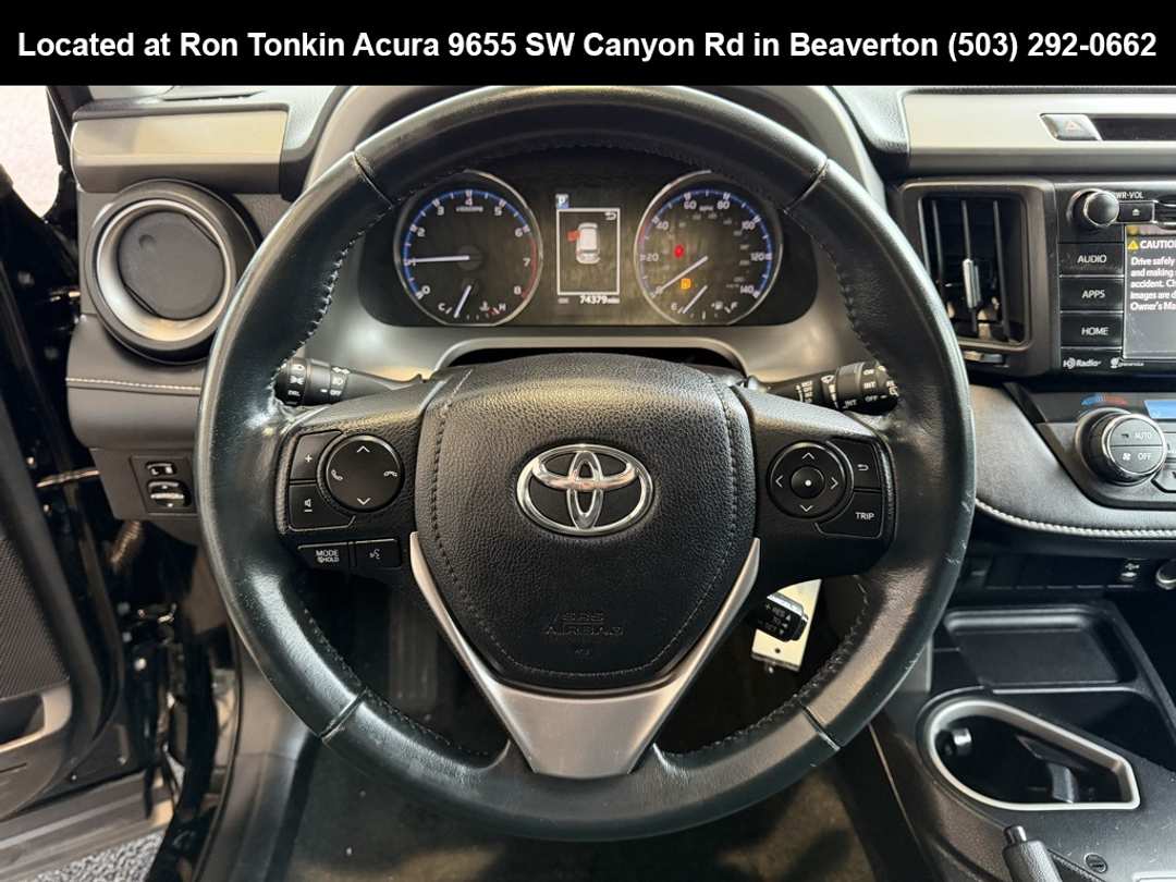 2016 Toyota Rav4 XLE - Image 18