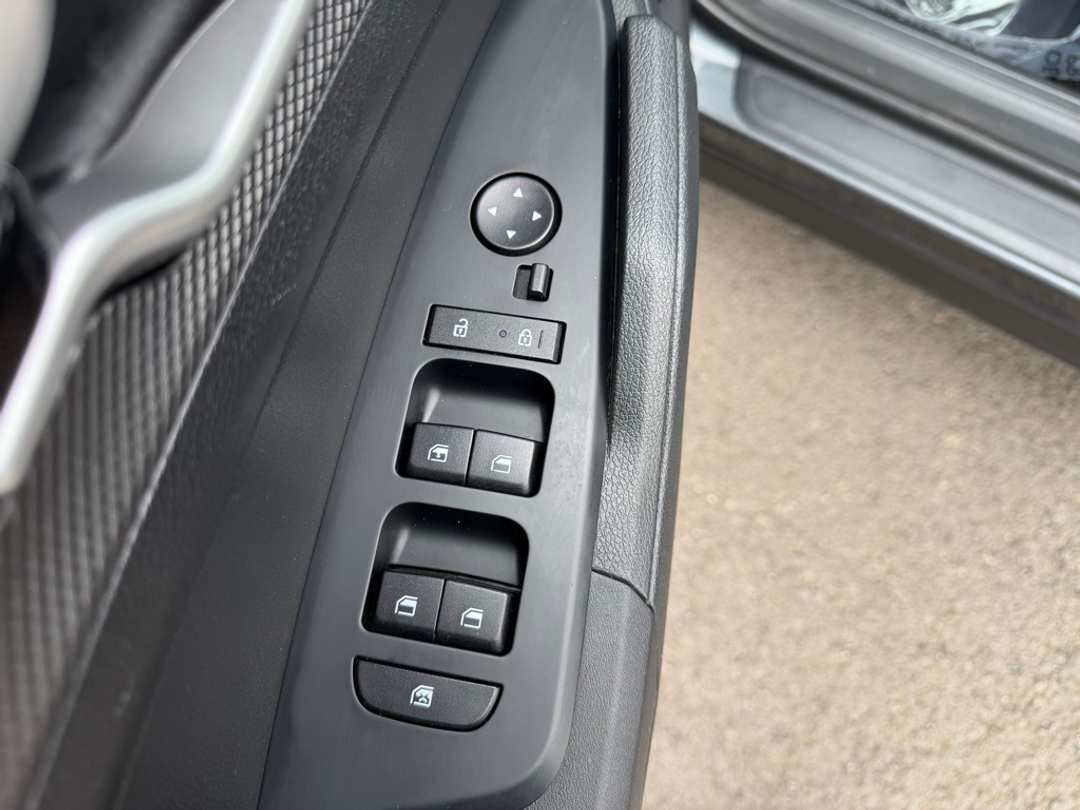 2024 Kia Sportage LX - Image 13