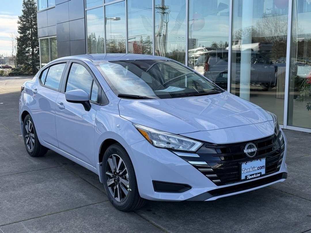 2025 Nissan Versa 1.6 SV - Image 2