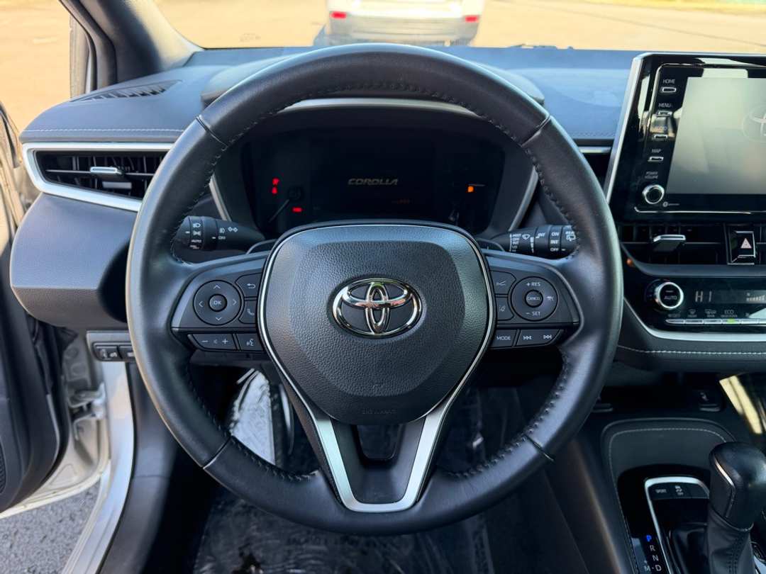 2022 Toyota Corolla XSE - Image 19
