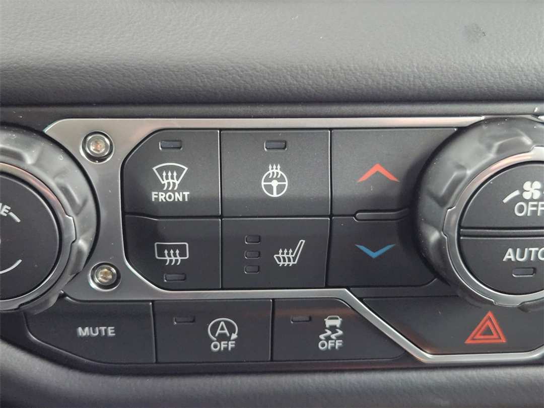 2026 Jeep Gladiator Rubicon - Image 24