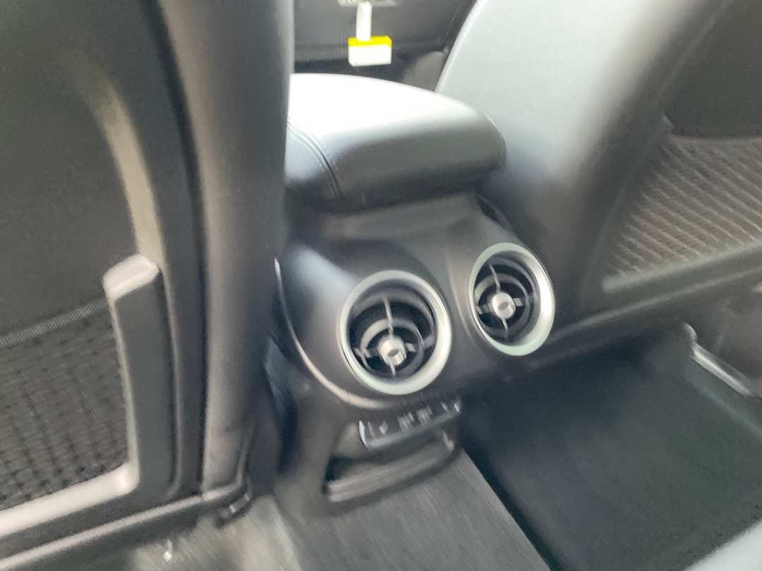 2024 Alfa Romeo Stelvio Ti - Image 27