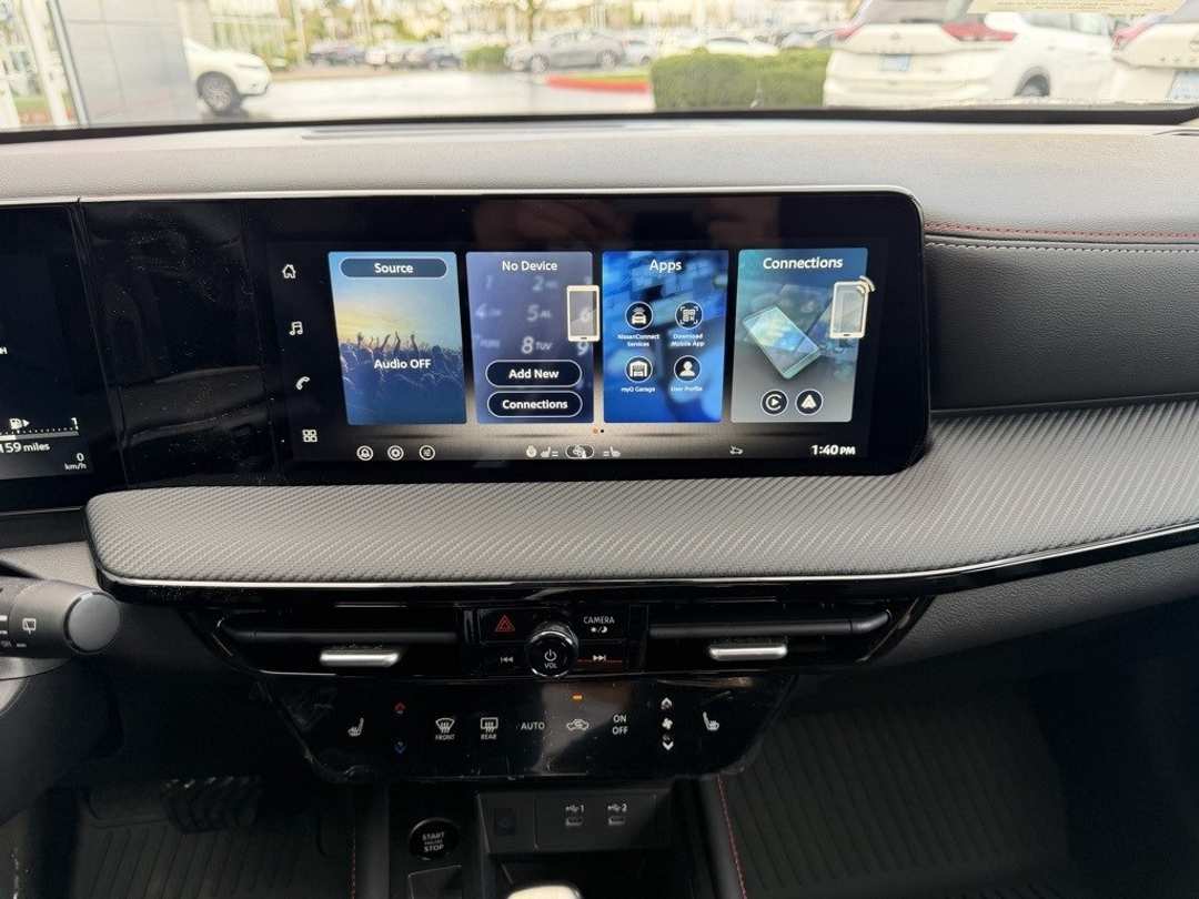 2026 Nissan Kicks SR - Image 19