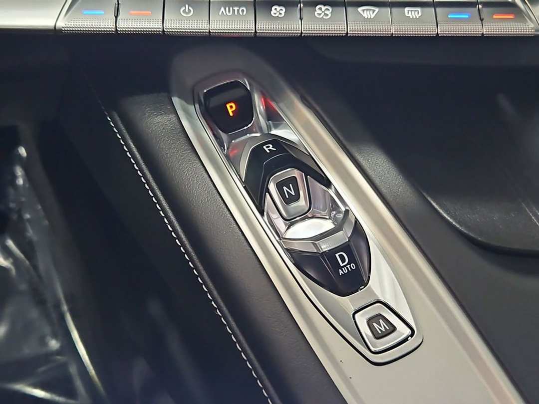 2026 Chevrolet Corvette Stingray - Image 20