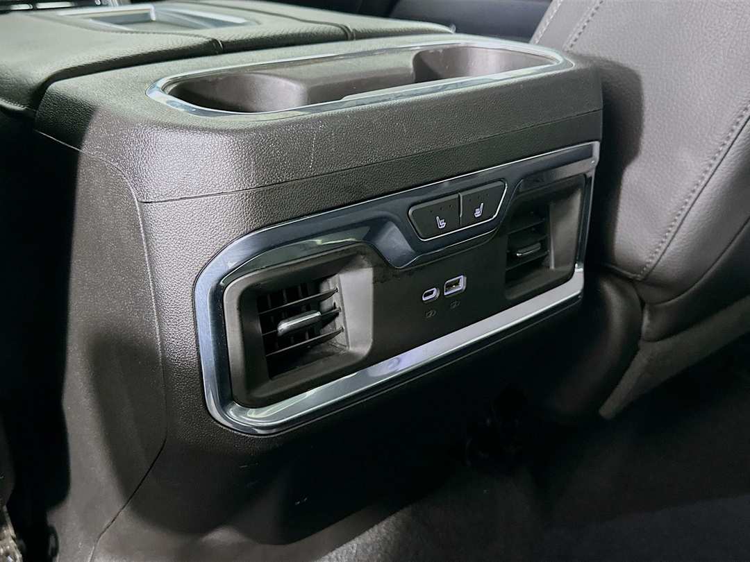 2022 GMC Sierra 1500 Denali - Image 28