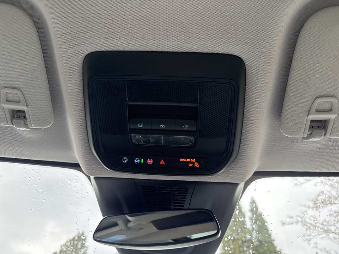 2025 Honda Prologue Touring - Image 27