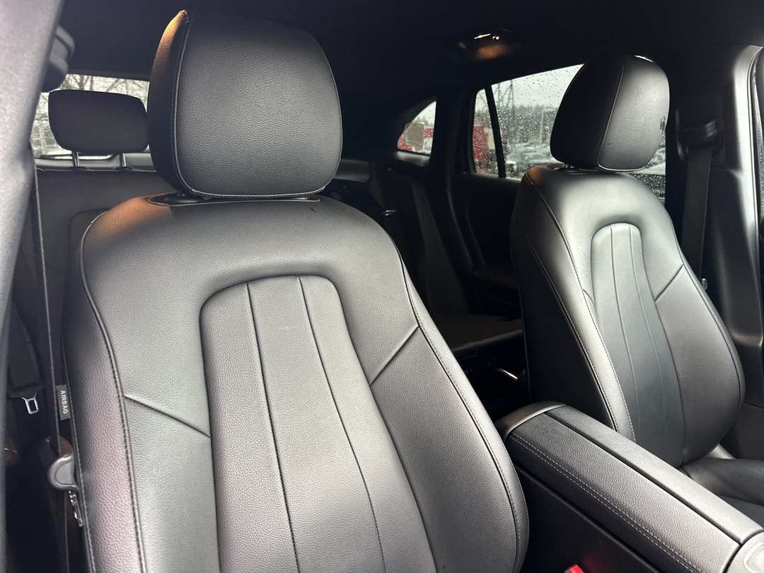 2022 Mercedes-Benz GLA GLA 250 - Image 16