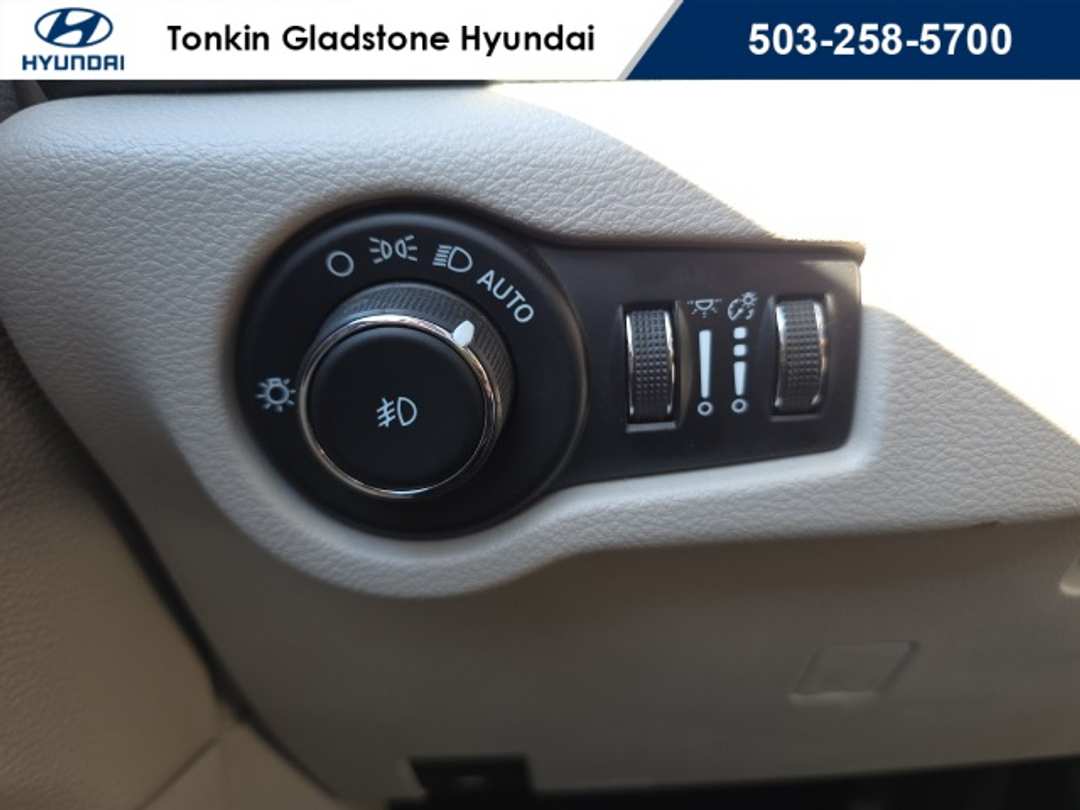 2023 Chrysler Pacifica Limited - Image 12