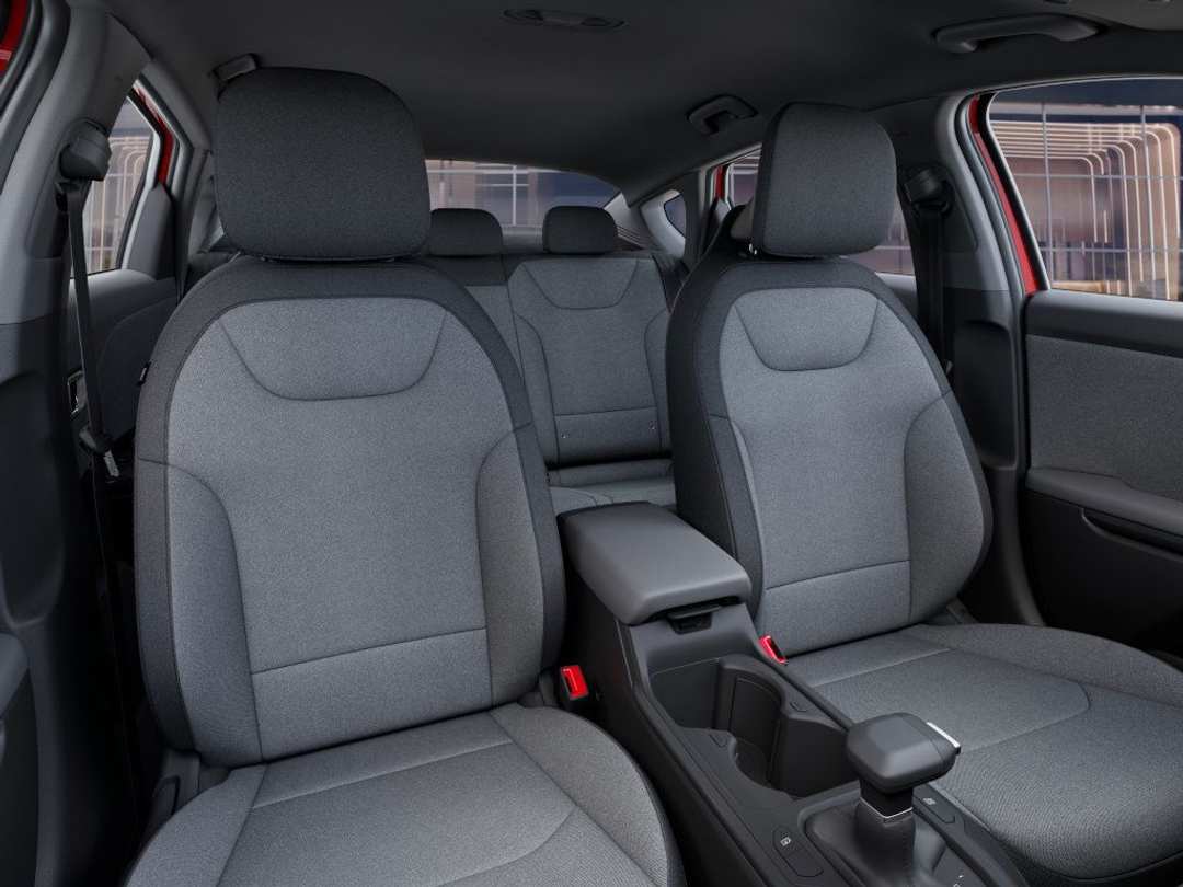 2025 Kia K4 LXS - Image 15