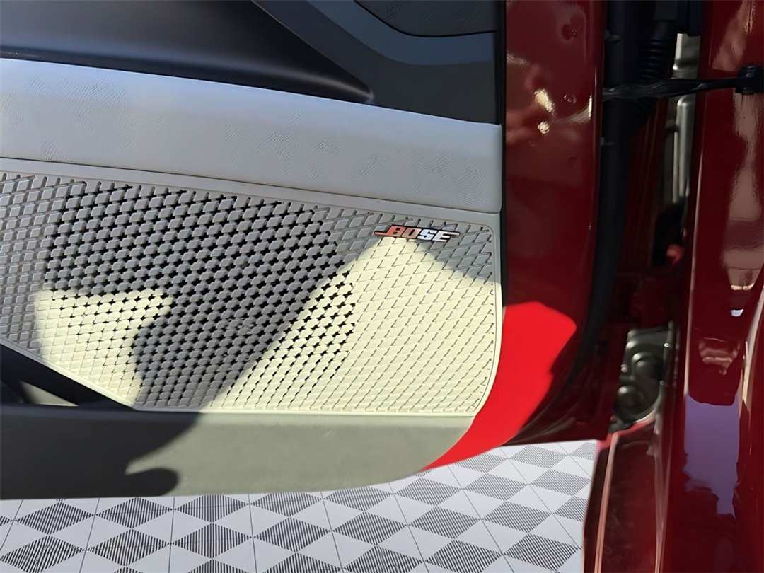 2026 Hyundai Elantra Limited - Image 13