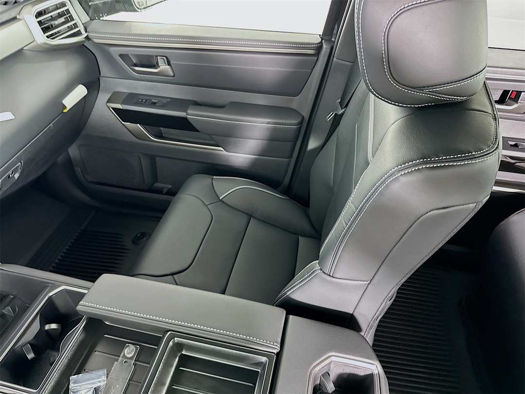 2026 Toyota Tundra Limited - Image 23