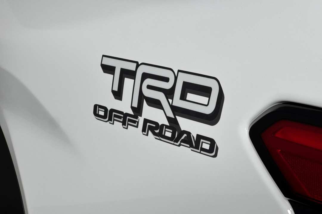 2025 Toyota Tacoma TRD Off Road - Image 25