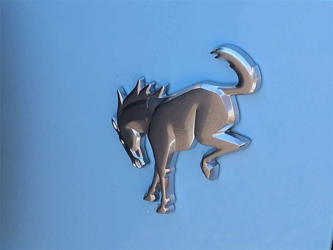 2025 Ford Bronco Heritage Edition - Image 26