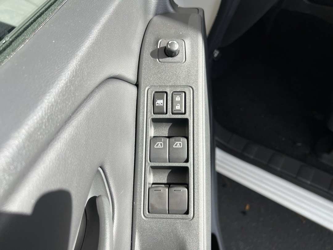 2026 Nissan Frontier SV - Image 11