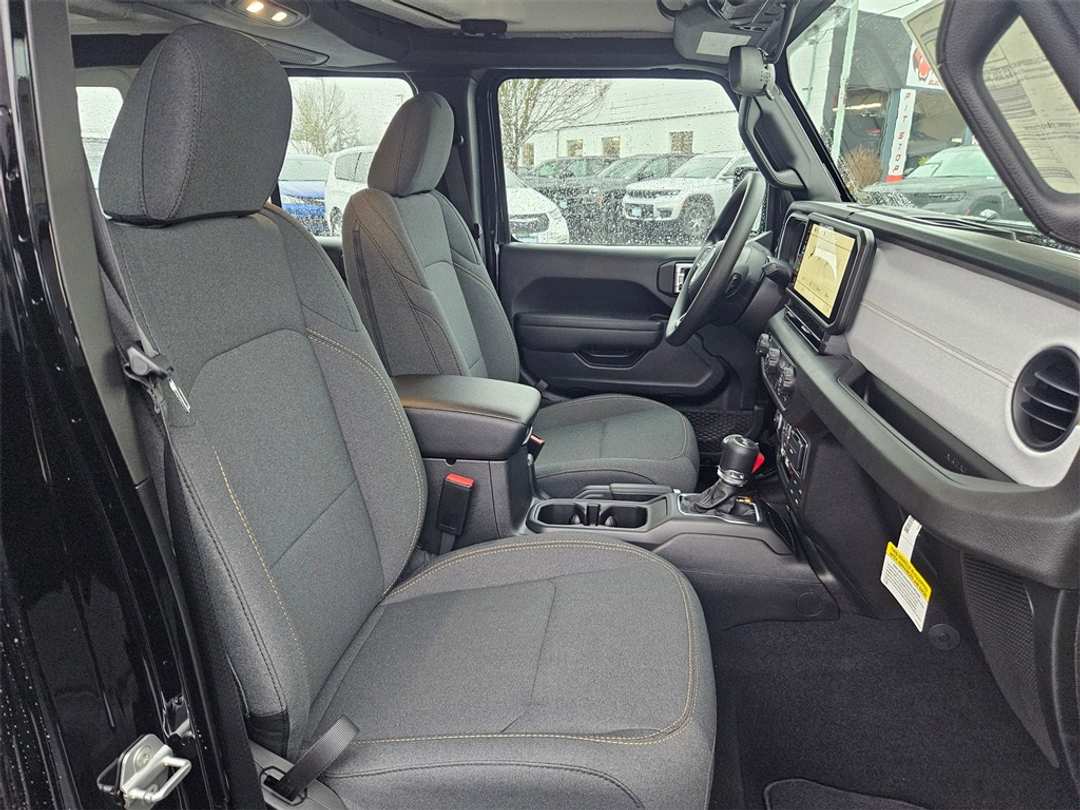 2026 Jeep Wrangler Sport - Image 31