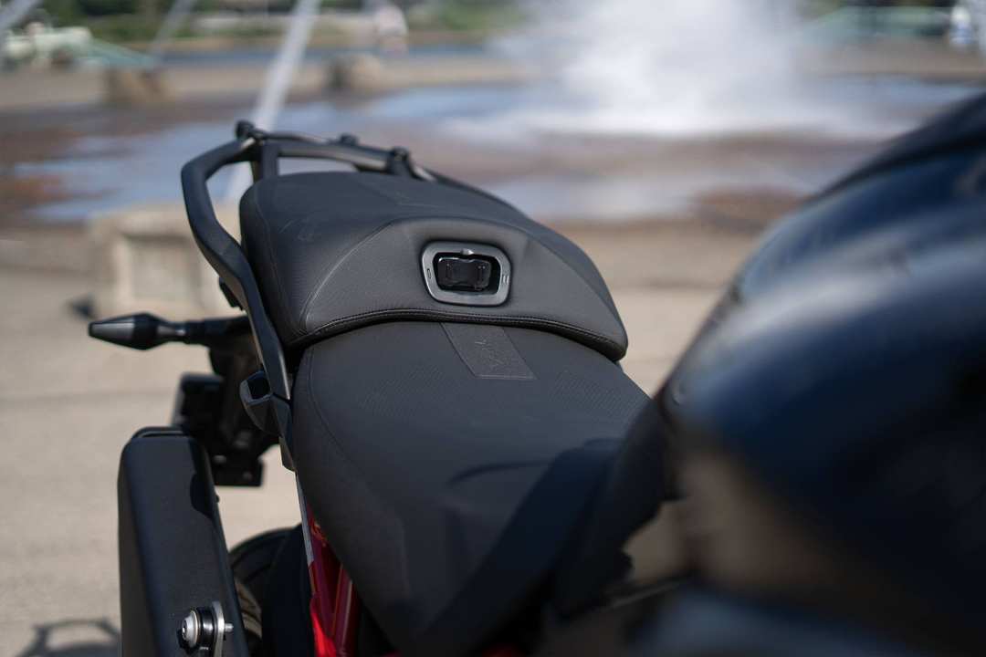 2025 Ducati Multistrada V4 S Travel & Radar - Image 12