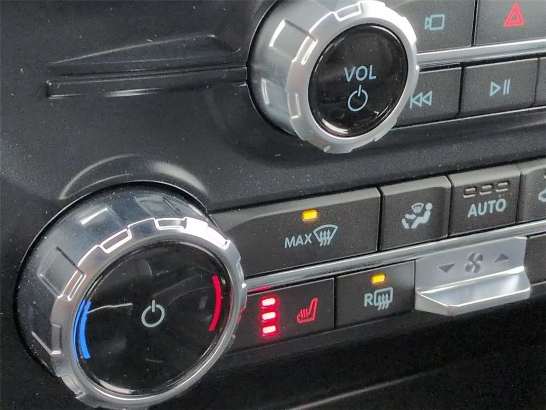 2026 Ford F-150 XLT - Image 22