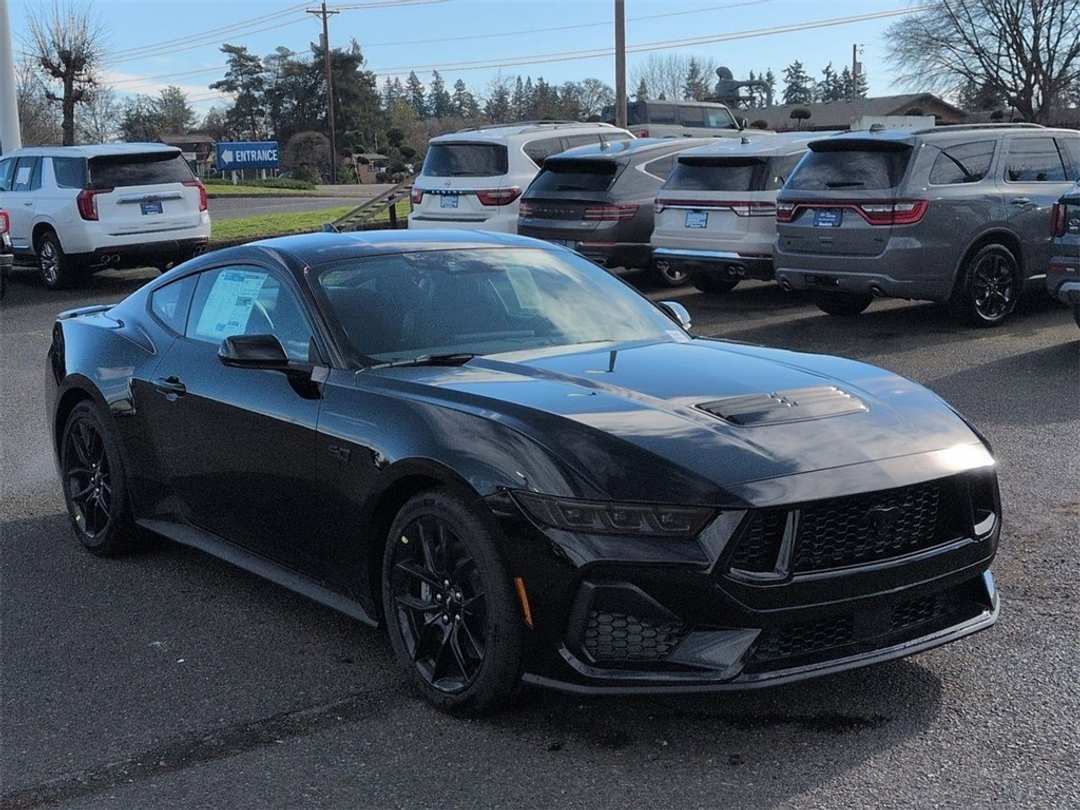 2026 Ford Mustang GT - Image 7