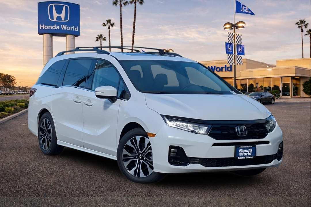 2026 Honda Odyssey Elite - Image 2