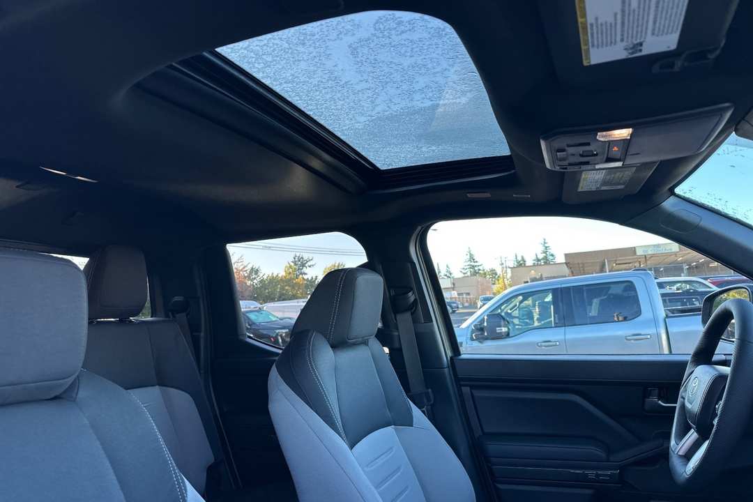 2025 Toyota Tacoma TRD Off Road - Image 16