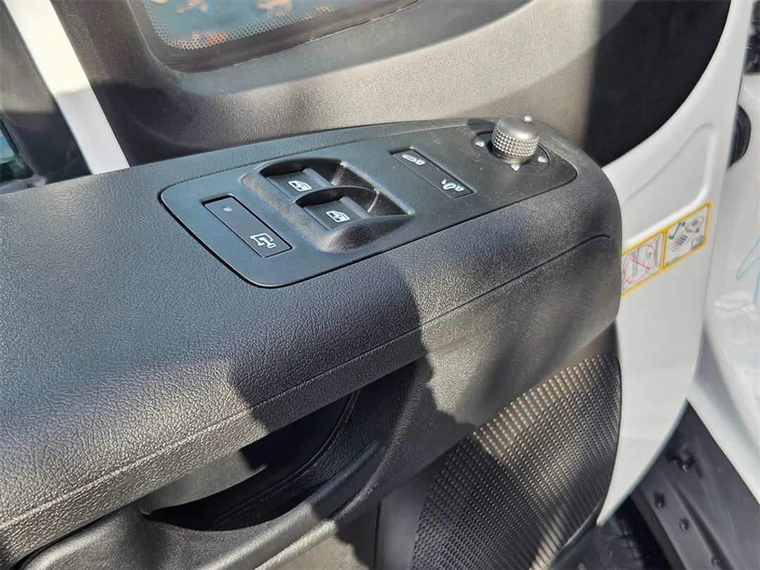 2026 Ram Promaster 1500 Low Roof - Image 11