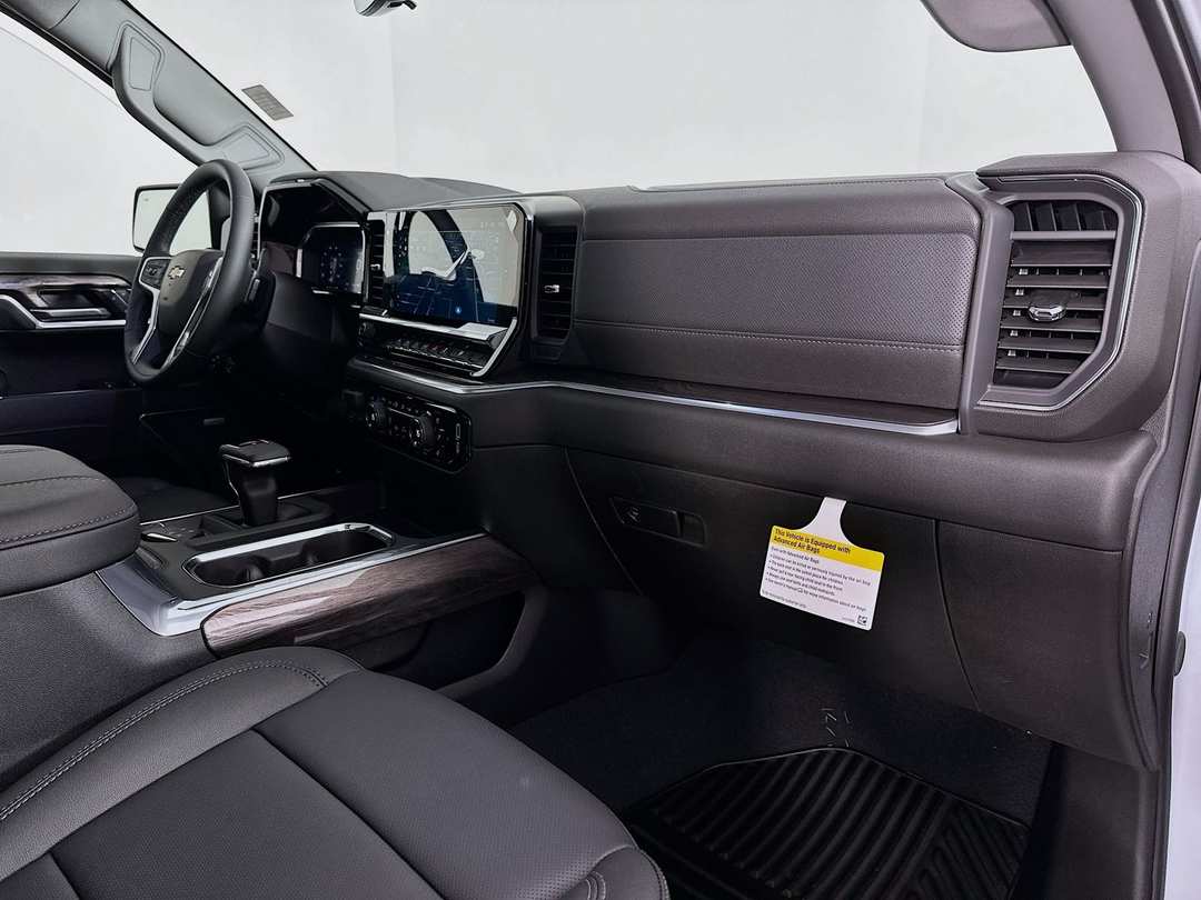 2026 Chevrolet Silverado 1500 LTZ - Image 32