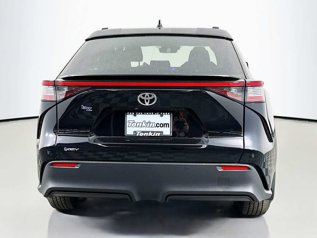 2026 Toyota Bz XLE Plus - Image 6