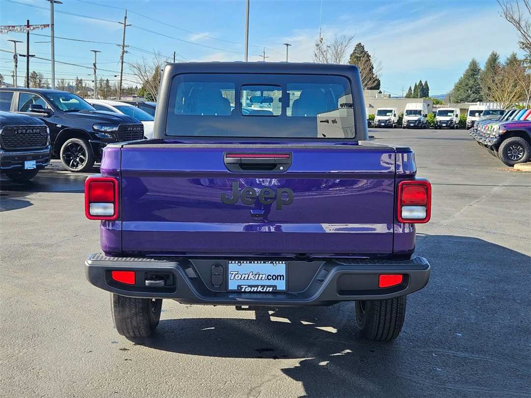 2026 Jeep Gladiator Sport - Image 4