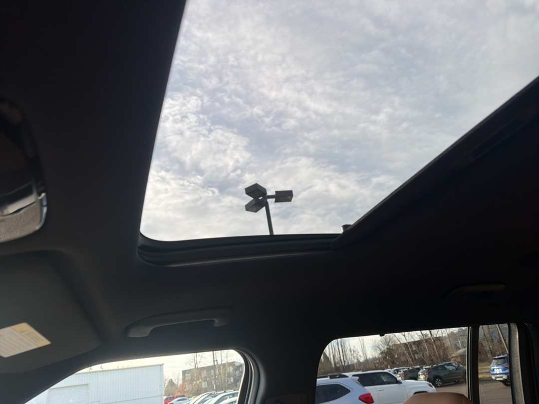 2025 Hyundai Santa Fe Limited - Image 41