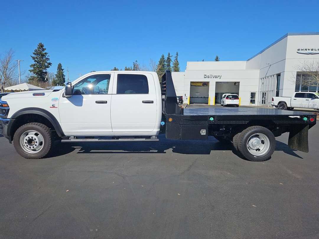 2026 Ram 5500Hd Tradesman - Image 3