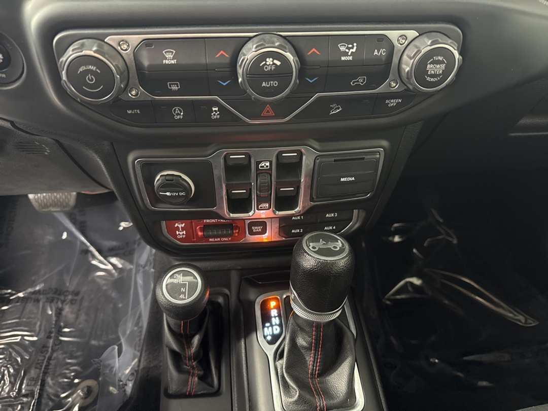 2018 Jeep Wrangler Unlimited Rubicon - Image 21