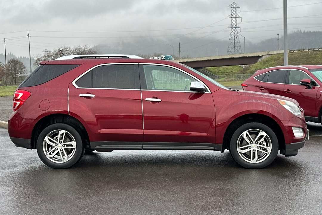 2017 Chevrolet Equinox Premier - Image 2