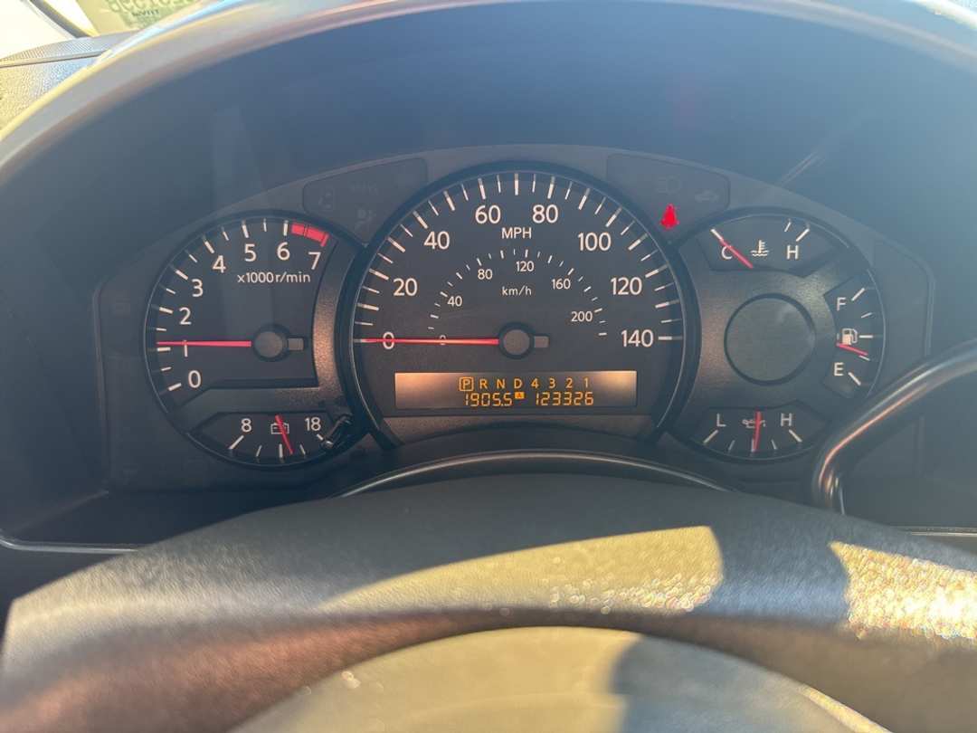 2007 Nissan Titan SE - Image 18