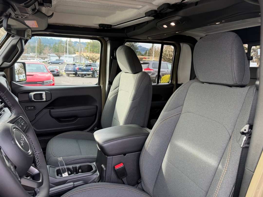 2026 Jeep Gladiator Sport S - Image 15