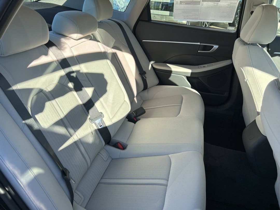 2026 Hyundai Sonata SEL Sport - Image 11