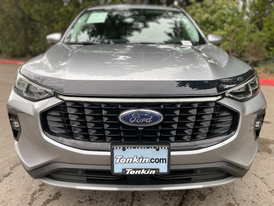 2024 Ford Escape Platinum - Image 9