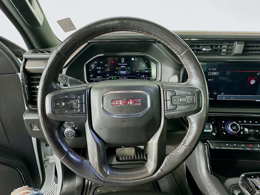 2022 GMC Sierra 1500 AT4 - Image 12