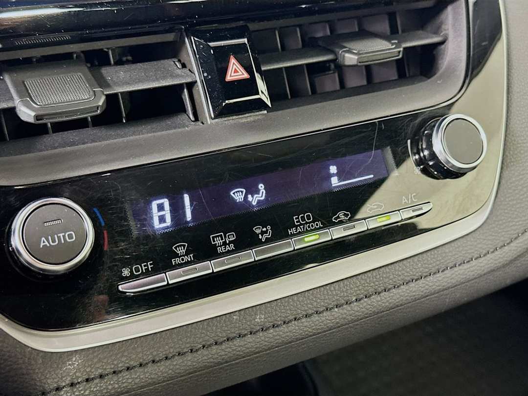 2024 Toyota Corolla SE - Image 17