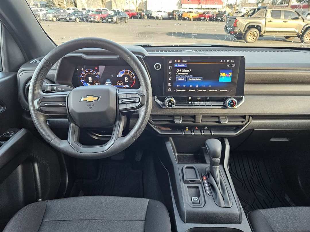 2024 Chevrolet Colorado Work - Image 25