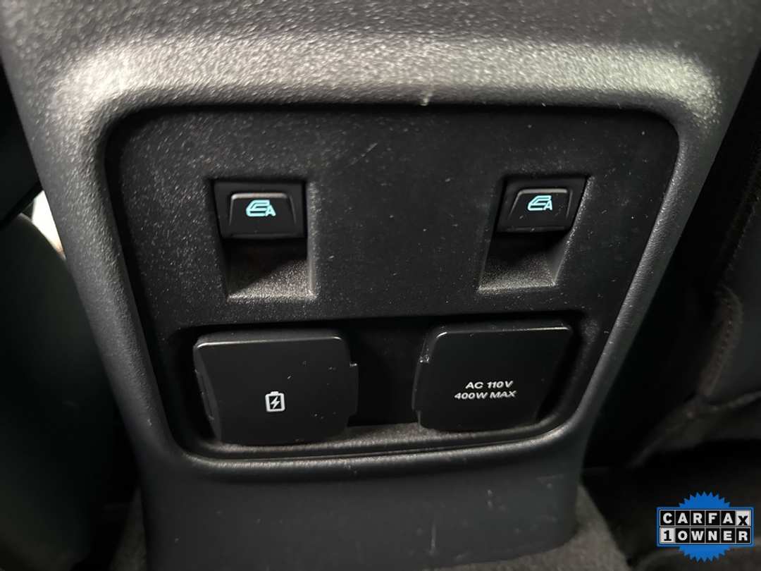 2024 Ford Bronco Outer Banks - Image 41