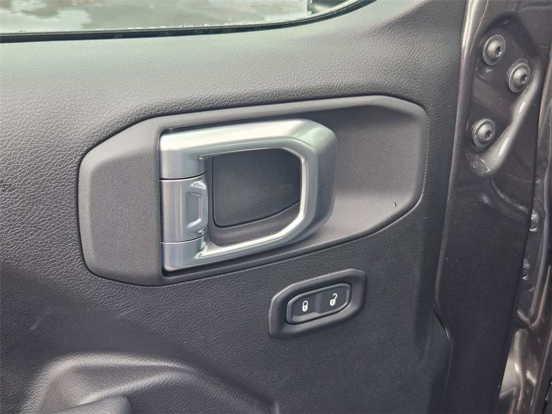 2026 Jeep Wrangler Sport - Image 11