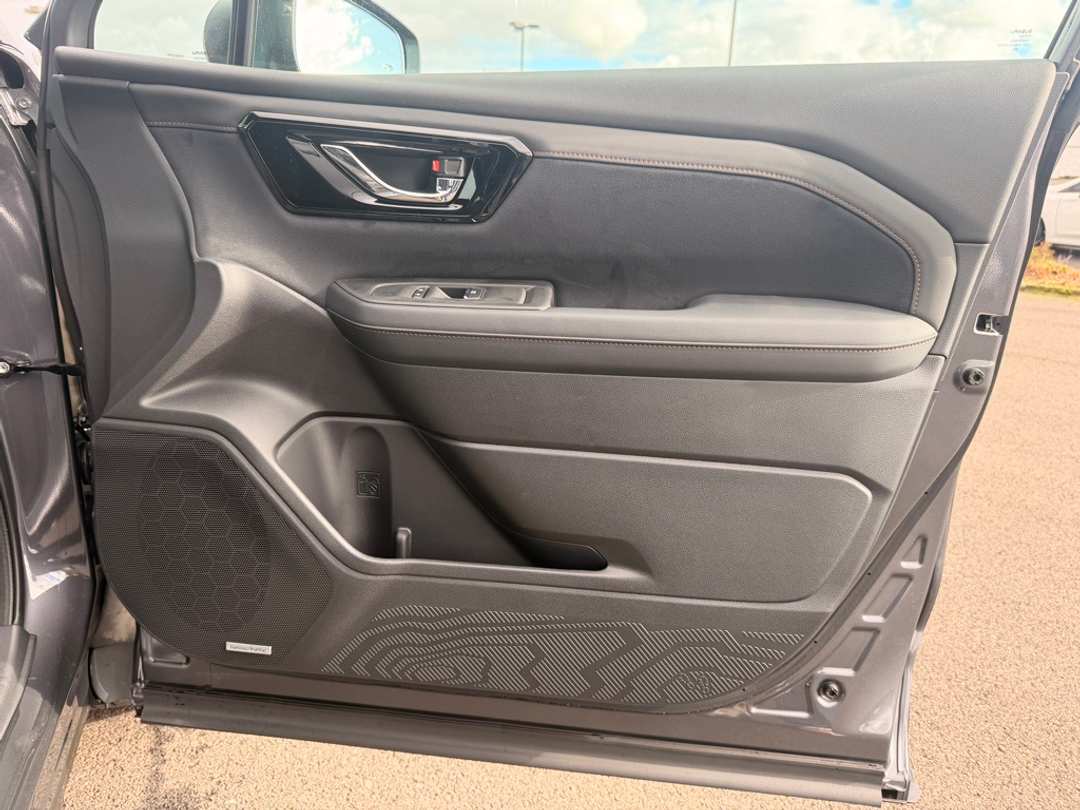 2026 Subaru Forester Touring - Image 28