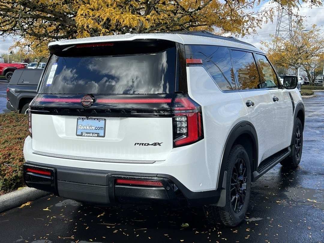 2026 Nissan Armada PRO4X - Image 6