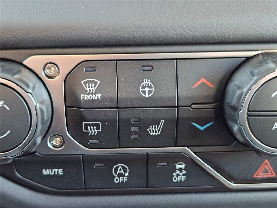 2026 Jeep Gladiator Rubicon - Image 24